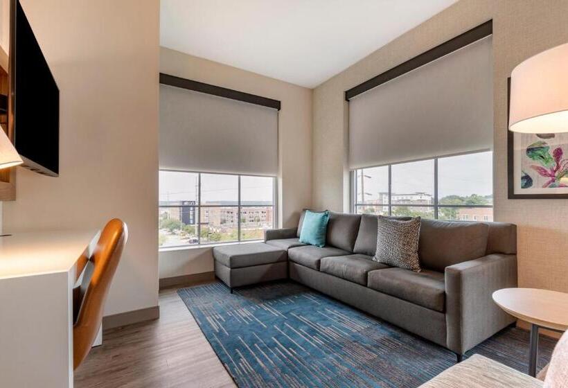 سوئیت برای معلولان, Cambria Hotel Columbia Downtown The Vista