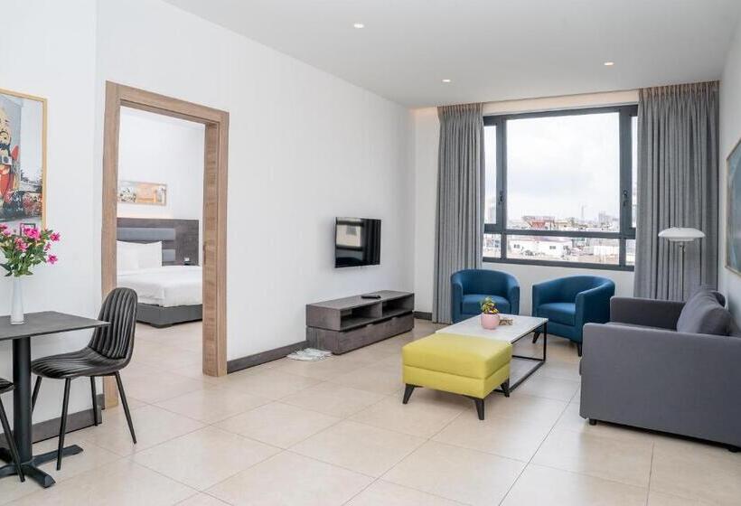 سوئیت جونیور خانوادگی, Liv Weibdeh Hotel Suites