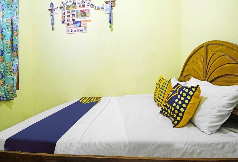 اتاق اکونومی, Oyo Homes 91149 Desa Wisata Nangelasari