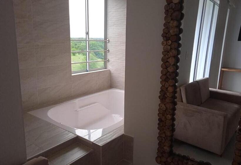 اتاق لوکس, Bahia Rada