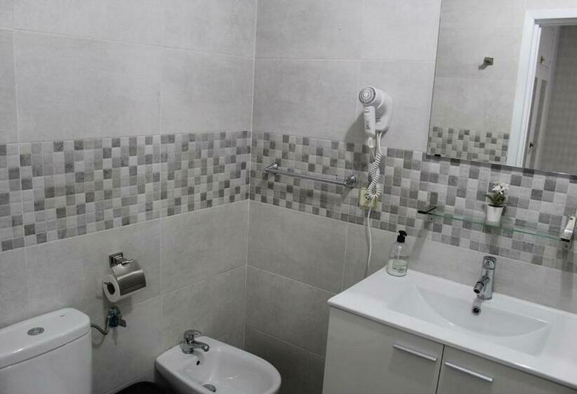 اتاق استاندارد, Hostal Fuente Del Pino