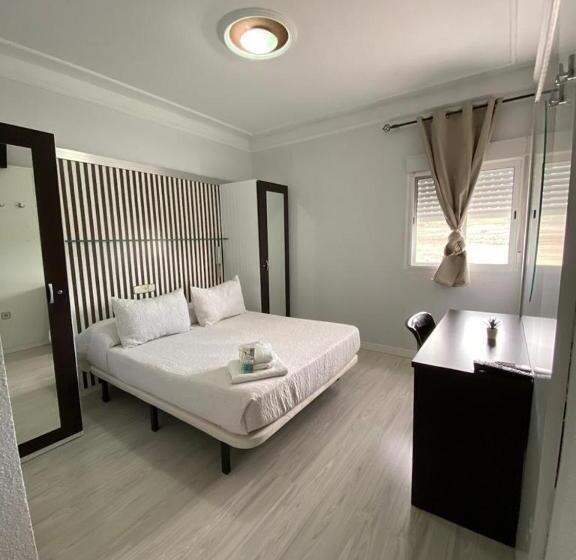 اتاق استاندارد, Hostal Fuente Del Pino