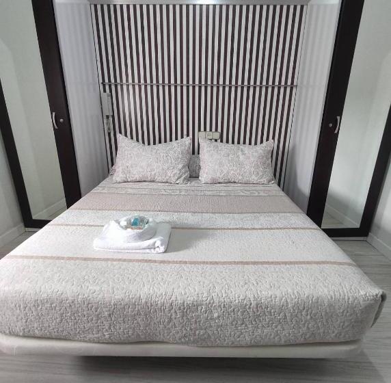 اتاق استاندارد یک نفره, Hostal Fuente Del Pino