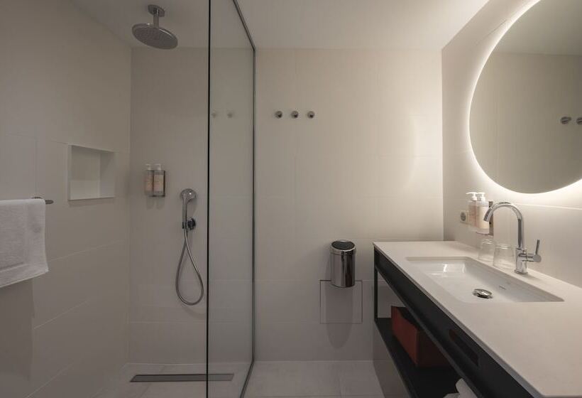 اتاق سوپریور, Van Der Valk Hotel Bloom