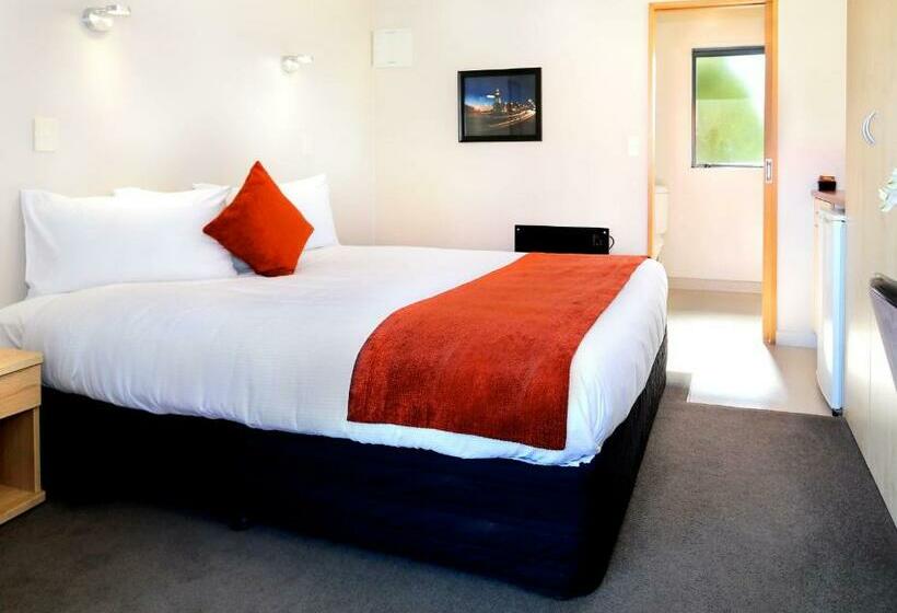 استودیوی استاندارد, Bella Vista Motel Invercargill