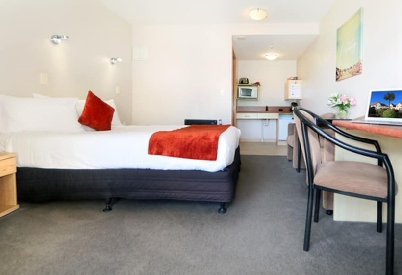 استودیوی سوپریور, Bella Vista Motel Invercargill