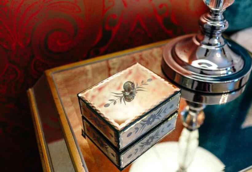آپارتمان سوپریور 2 خوابه, Art Deco Masonic
