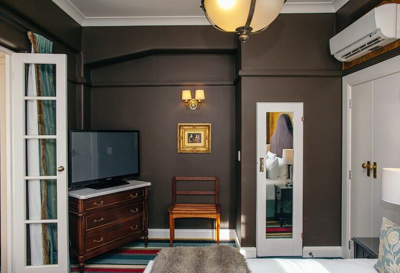 سوئیت رویال, Art Deco Masonic