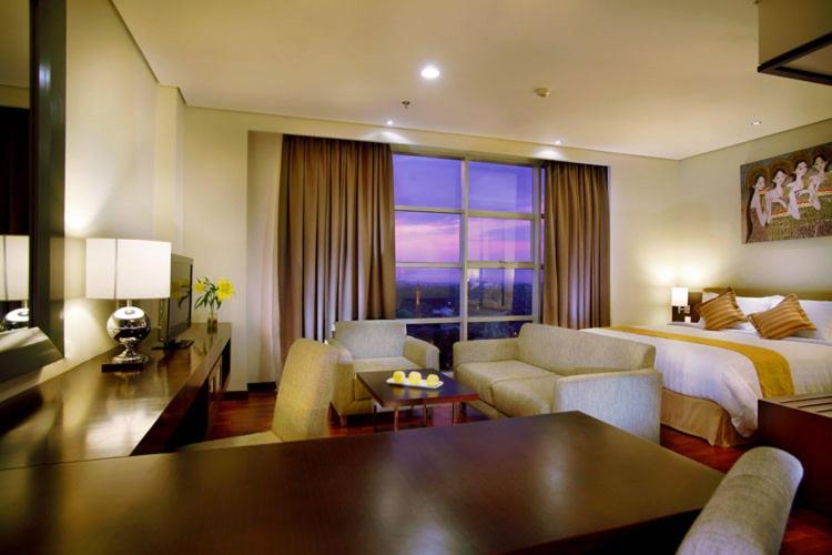 Junior Suite, Aston Imperium Purwokerto