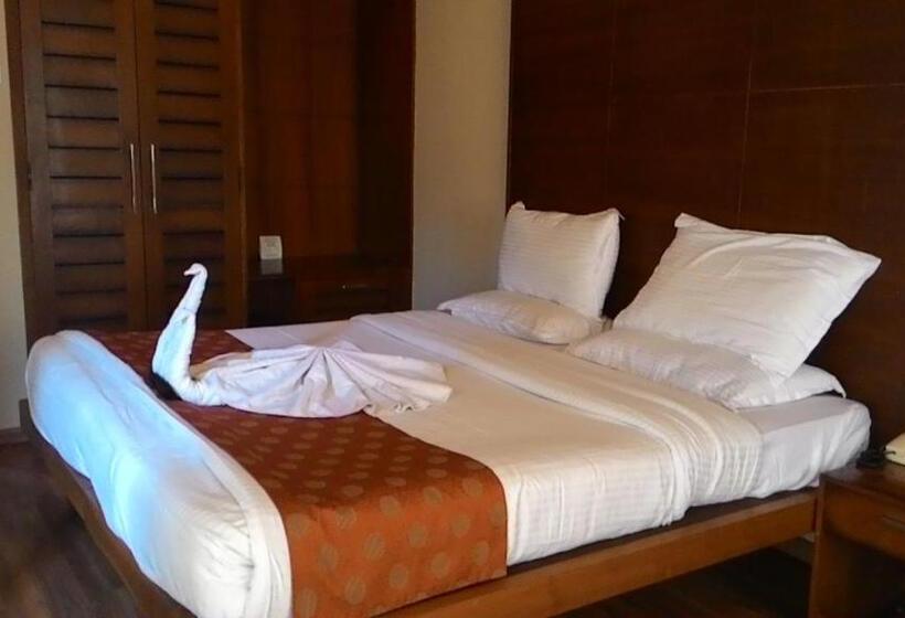 Standard Room, Grand Plaza Munnar