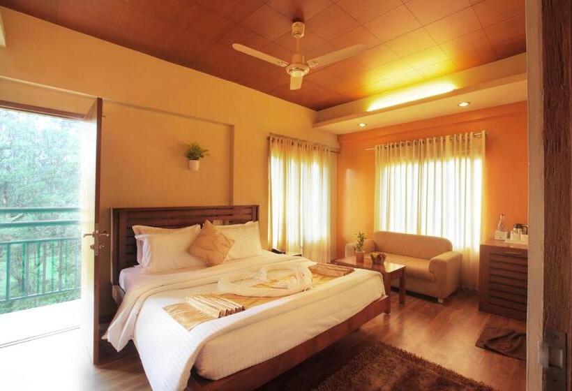 Standard Room, Grand Plaza Munnar