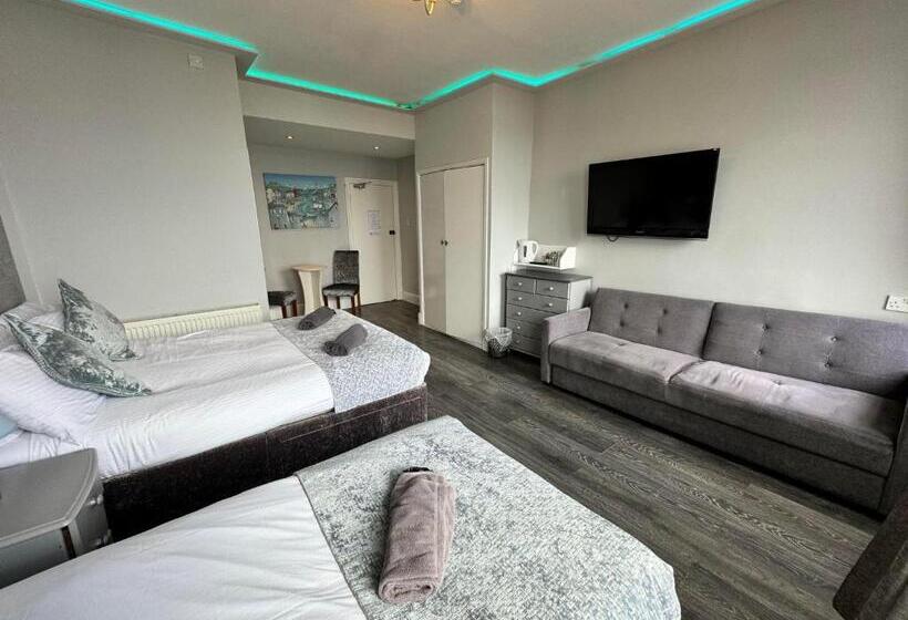 اتاق خانوادگی با چشم‌انداز دریا, The Jubilee Hotel West  With Spa Facilities