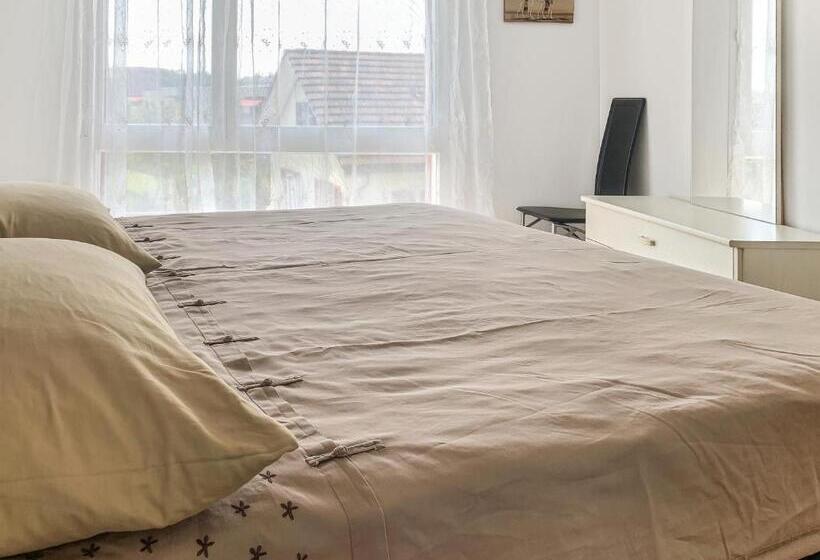 اتاق استاندارد با سرویس بهداشتی مشترک, Haus Zur Lilie