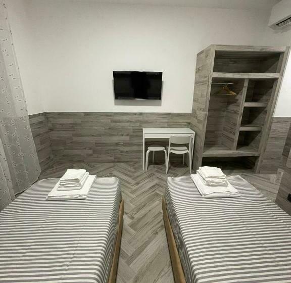 اتاق لوکس, Holiday Rooms Rho