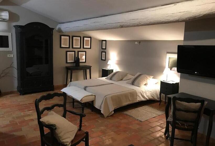 سوییت جونیور, Domaine Du Moulin De Villefranche
