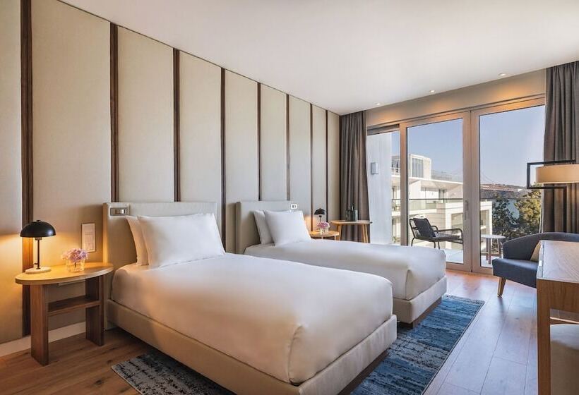 اتاق استاندارد با چشم‌انداز رودخانه, Hyatt Regency Lisbon