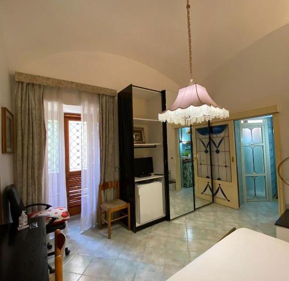 اتاق استاندارد, Camera Buono
