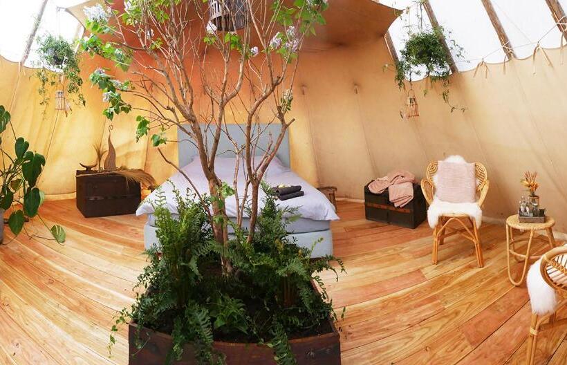 اتاق استاندارد سه تخته با چشم‌انداز باغ, Bamboo Lodge Groningen