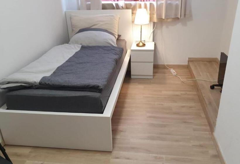 سوییت خانوادگی, Pension Bad Soden / Apartment And Rooms