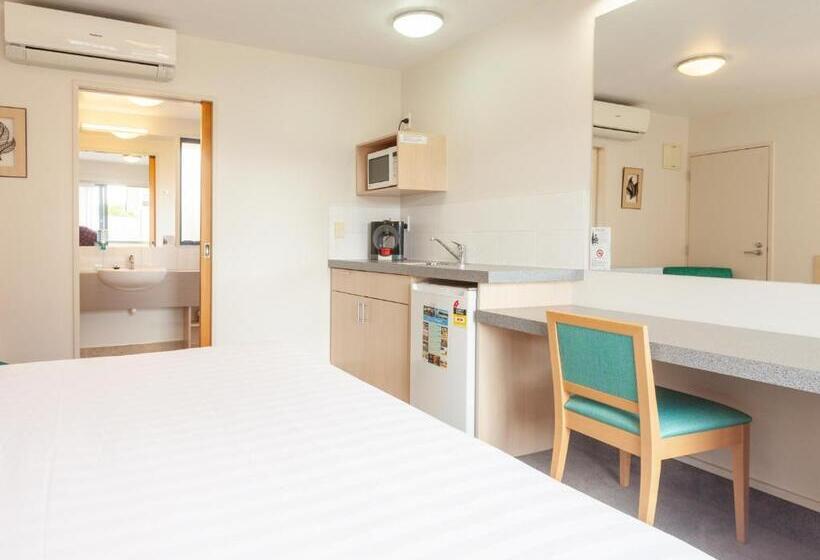 استودیو اجرایی, Bella Vista Motel Whangarei