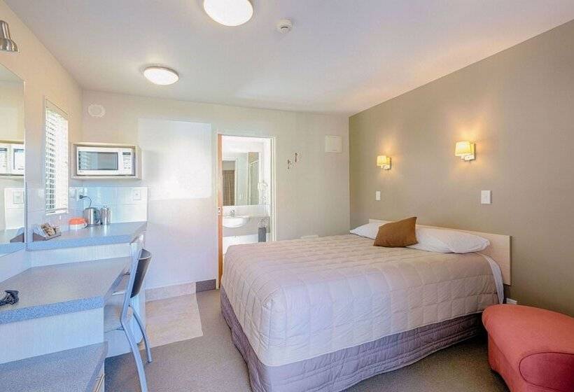 استودیوی استاندارد, Bella Vista Motel Whangarei