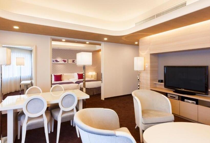 Suite Junior, Elsereine Osaka