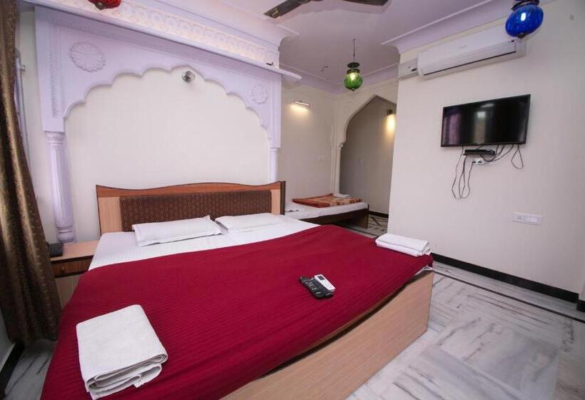 Superior Triple Room, Kalyan, Jaipur