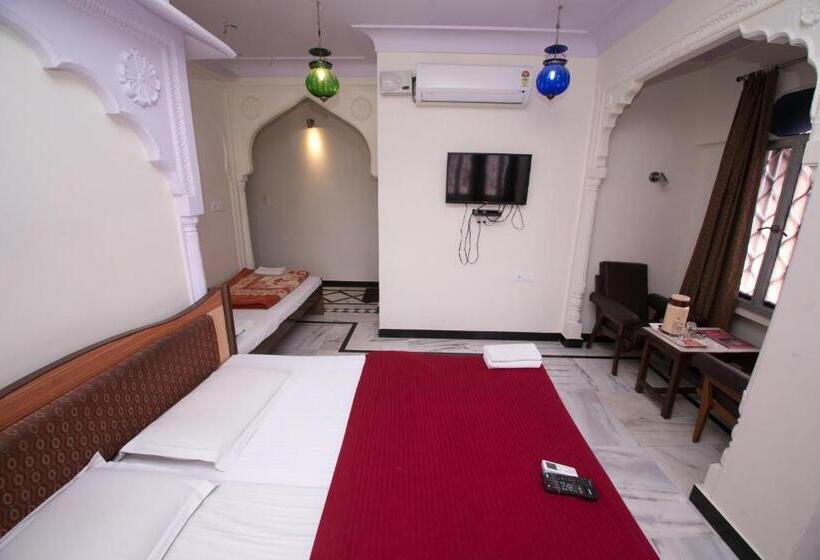 Superior Triple Room, Kalyan, Jaipur