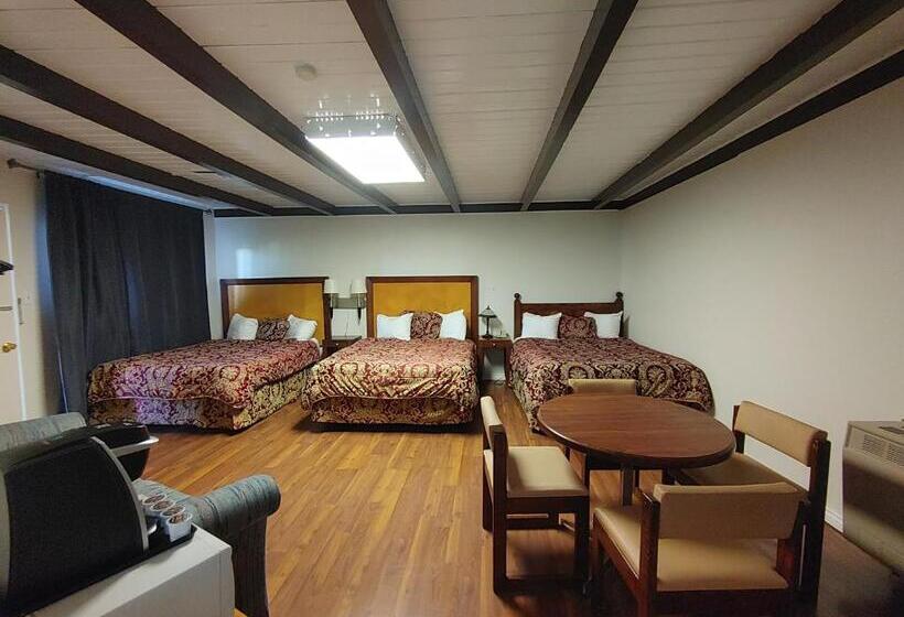 اتاق لوکس خانوادگی, Kootenay Country Inn