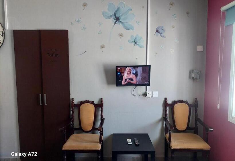 اتاق استاندارد یک نفره, Cottage Heights