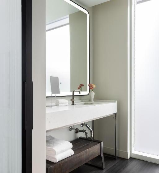 اتاق استاندارد با تخت بزرگ, Hyatt Centric Congress Avenue Austin