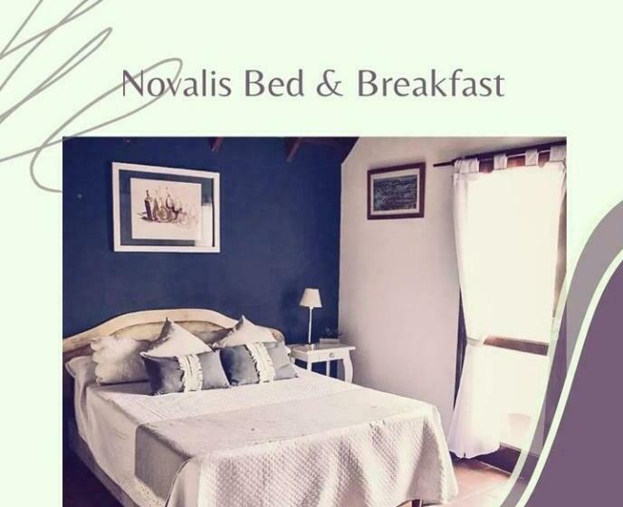 سوییت با چشم‌انداز کوه, Novalis Bed & Breakfast