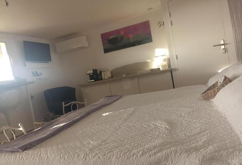 اتاق لوکس, Le Spa Des Lavandes