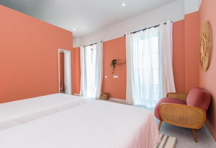 اتاق لوکس با تخت بزرگ, Casa Rosa Villa With Pool In Olhao Centre