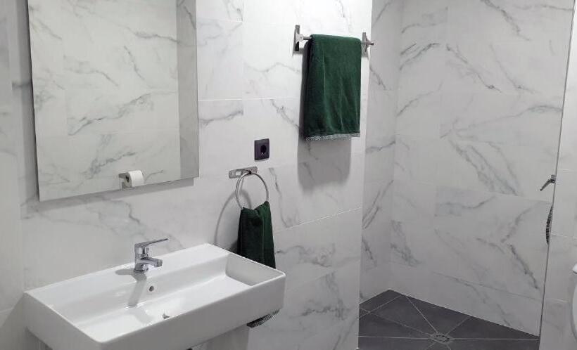 اتاق استاندارد یک تخته برای معلولان, Guggenheim Riverview Hbi01297