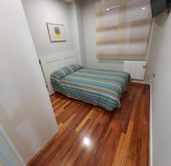اتاق استاندارد یک تخته برای معلولان, Guggenheim Riverview Hbi01297