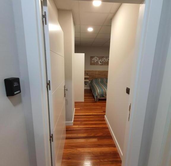 اتاق استاندارد برای معلولان, Guggenheim Riverview Hbi01297
