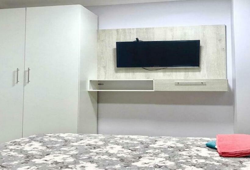 اتاق استاندارد با سرویس بهداشتی مشترک, Residencial Manaus  Flores