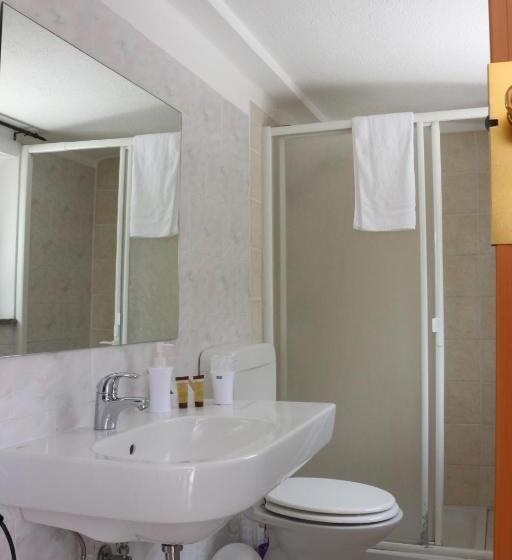 اتاق استاندارد با تخت بزرگ, Villa Valentina Park