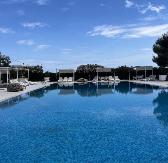 خانه 1 خوابه, Villa Lamandia By Sthey