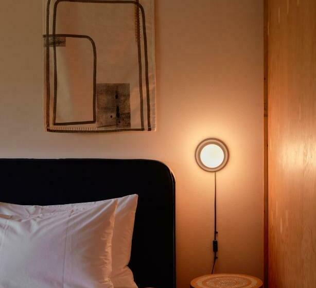اتاق استاندارد, Ace Hotel Toronto