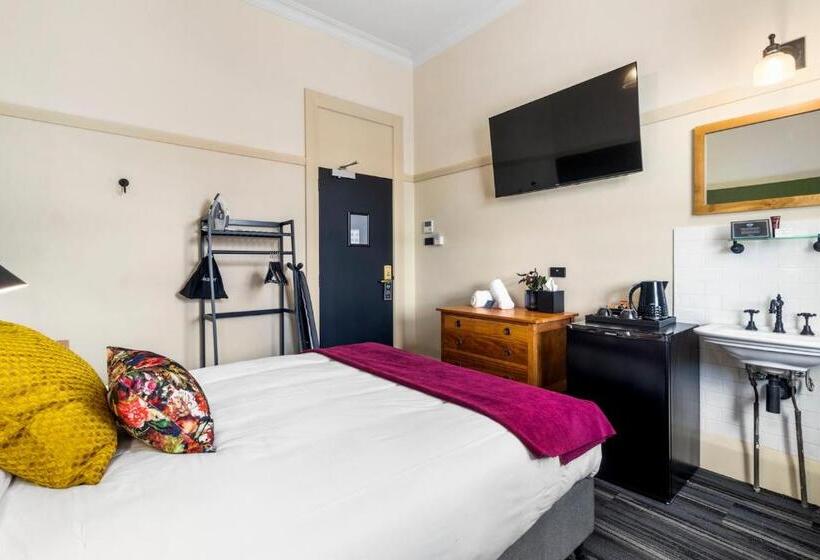 اتاق استاندارد با سرویس بهداشتی مشترک, Queanbeyan Canberra