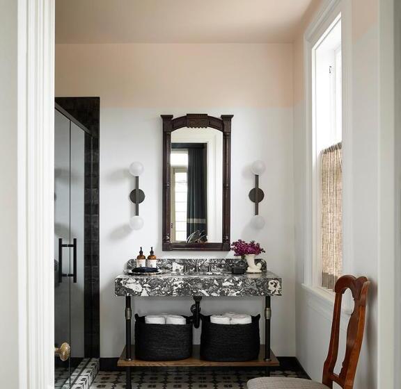 اتاق استاندارد با تخت بزرگ, The Madrona