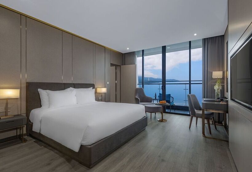 اتاق‌ استاندارد تودرتو با چشم‌انداز دریا, Le Sands Oceanfront Danang