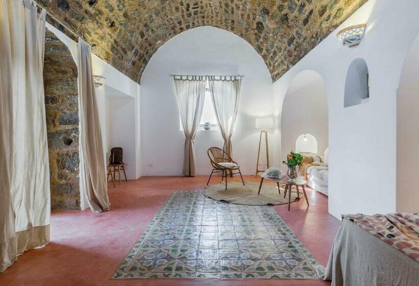 اتاق لوکس, Tenuta Bukkuram