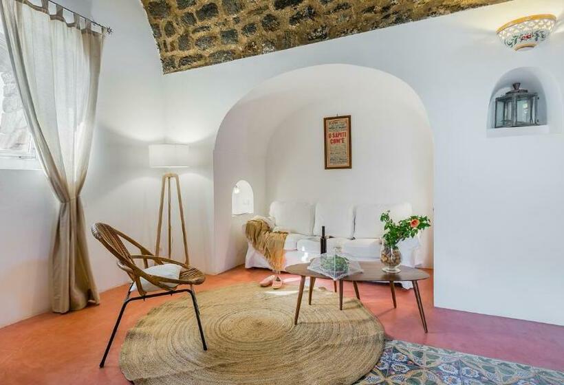 اتاق لوکس, Tenuta Bukkuram