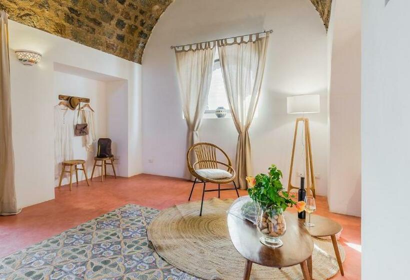 اتاق لوکس, Tenuta Bukkuram