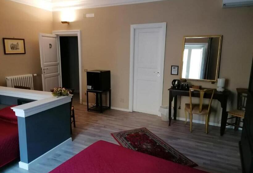 اتاق لوکس چهار تخته, 384 Guesthouse Rooms & Suite Enna