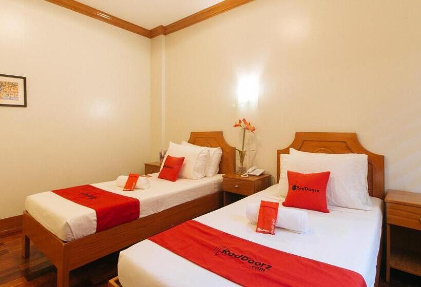 اتاق سوپریور, Reddoorz Premium @ Nick Hotel Gerona Tarlac