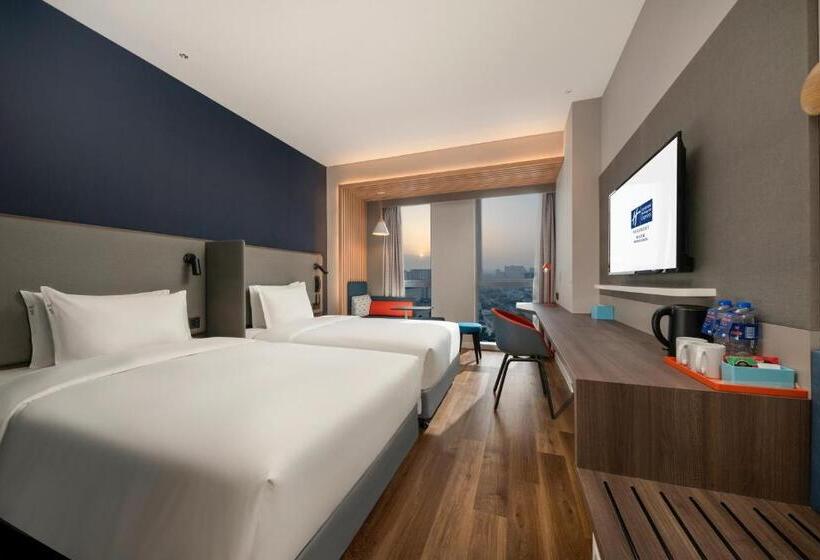 اتاق استاندارد, Holiday Inn Express Meishan Dongpo, An Ihg